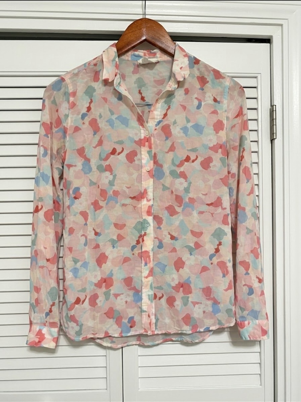 Sézane Lightweight Pastel Button-Up Shirt - Pink/Blue